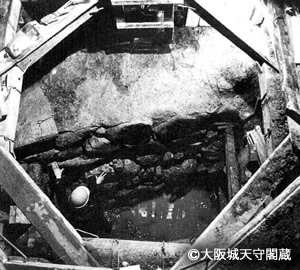 昭和34年発掘時の石垣