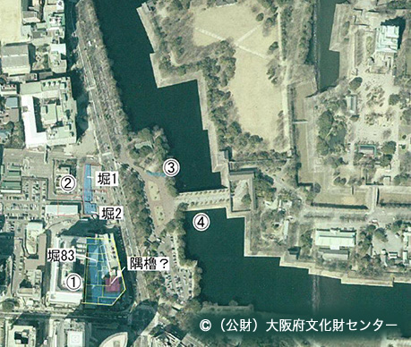 写真1. 大阪府警本部の敷地で発見された堀（水色の部分）