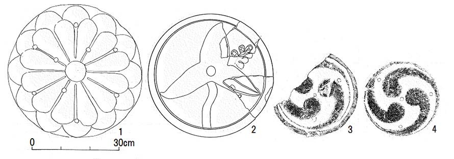 図３．円形飾瓦　（１は画像からスケッチ、２は図上復元）